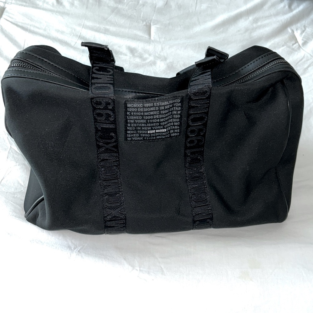 Steve Madden Black Sporty Handbag